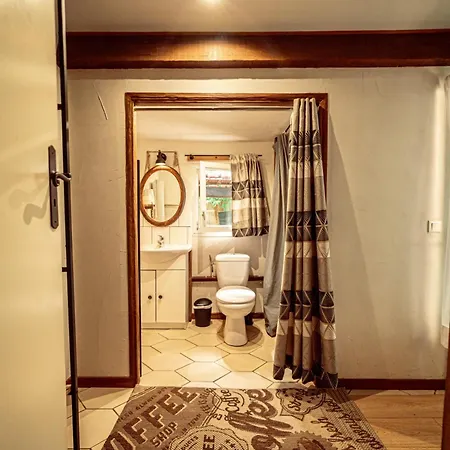 Casa de Férias Grande Maison Pleine Nature 5 Chambres pour 10 à 15 pers - Surf Camp