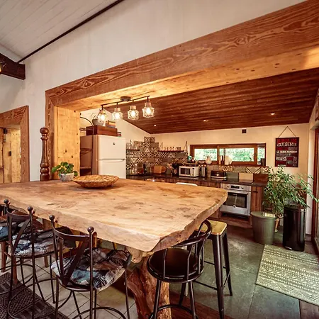 Grande Maison Pleine Nature 5 Chambres pour 10 à 15 pers - Surf Camp *