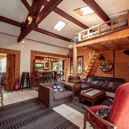 Grande Maison Pleine Nature 5 Chambres pour 10 à 15 pers - Surf Camp * Lacanau